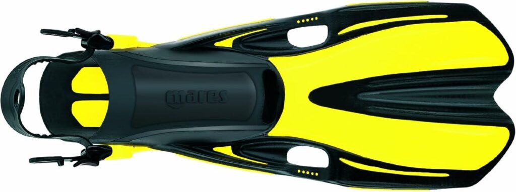 Na, hast du deine Schwimmhandschuhe fürs offene Wasser, Tauchen und mehr schon dabei? Unsere robusten Neopren-Handschuhe mit Anti-Rutsch-Design, optimaler Wärmespeicherung bei kaltem Wasser und hautfreundlichen Materialien schützen deine Hände perfekt vor